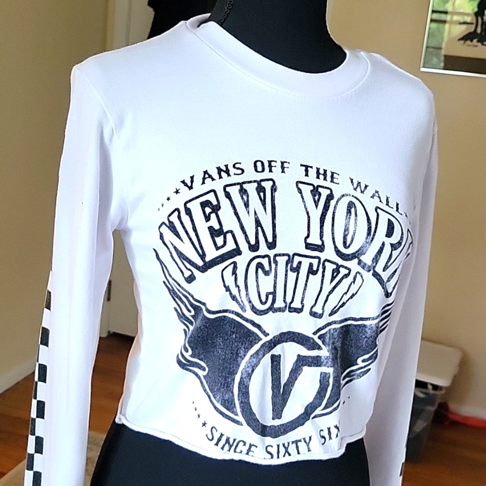 Vans cropped tee